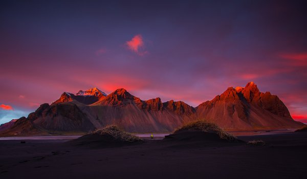 Обои на рабочий стол: горы, закат, Исланди, небо, пляж, Стокснес, фотограф