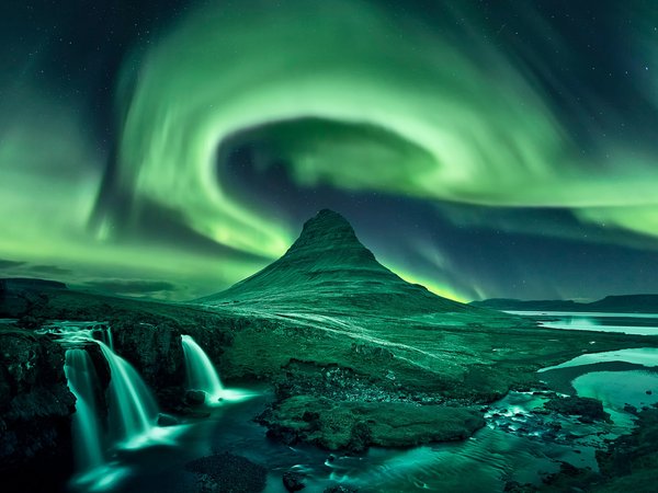 гора Kirkjufell, исландия, небо, ночь, северное сияние