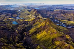 Обои на рабочий стол: горы, долина, исландия, озёра, реки