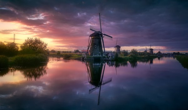 Обои на рабочий стол: ветряные мельницы, вечер, канал, нидерланды, река