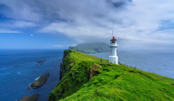 Обои на рабочий стол: Faroe islands, Holmur Lighthouse, Mykines, маяк, океан, острова
