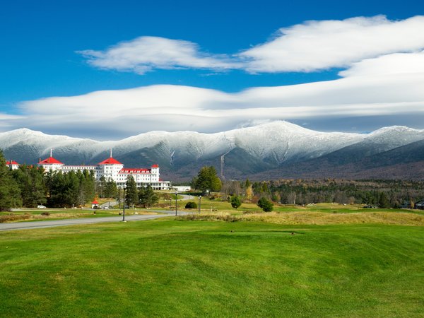 Mount Washington Hotel, New Hampshire, горы, облака, сша