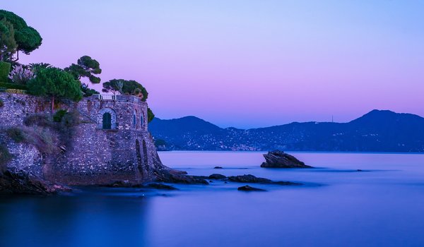 Обои на рабочий стол: italy, Liguria, Nervi, италия, фиолетовый закат
