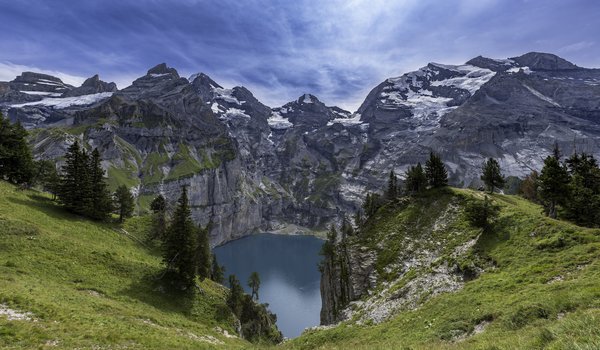 Обои на рабочий стол: Bernese Oberland, Oeschinen Lake, switzerland, Бернский Оберланд, Бернское высокогорье, горы, озеро, озеро Эшинензе, швейцария