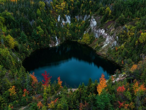 canada, Cape Breton Island, Cheticamp Gypsum Quarry, Nova Scotia, канада, лес, Новая Шотландия, озеро, осень, Остров Кейп-Бретон, скалы