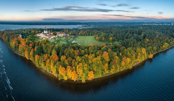 Обои на рабочий стол: Autumn Panorama, Kaunas, Lietuva, Pažaislis