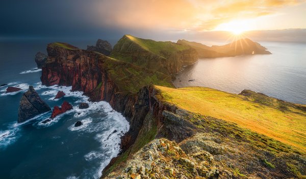 Обои на рабочий стол: glowing, landscape, nature, ocean view, Ponta de São Lourenço, Portugal, sea, shore, sky, sunlight
