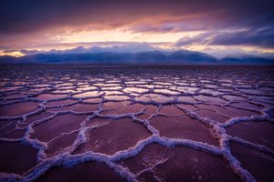 Обои на рабочий стол: Death Valley, rain, Salt Basin