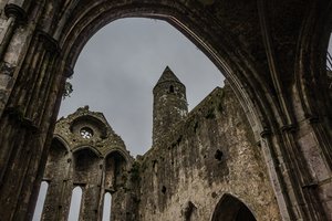 Обои на рабочий стол: Rock of Cashel, замок, ирландия, небо, руины, Скала Кэшел, средневековая архитектура