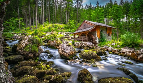 Обои на рабочий стол: Austria, Golling an der Salzach, Schwarzbach Creek, австрия, водяная мельница, Голлинг-ан-дер-Зальцах, деревья, камни, лес, речка, ручей, Ручей Шварцбах