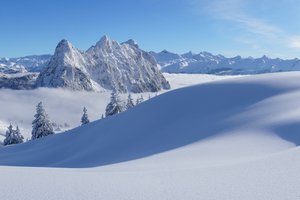Обои на рабочий стол: Альпы, горы, зима, снег, сугробы, швейцария