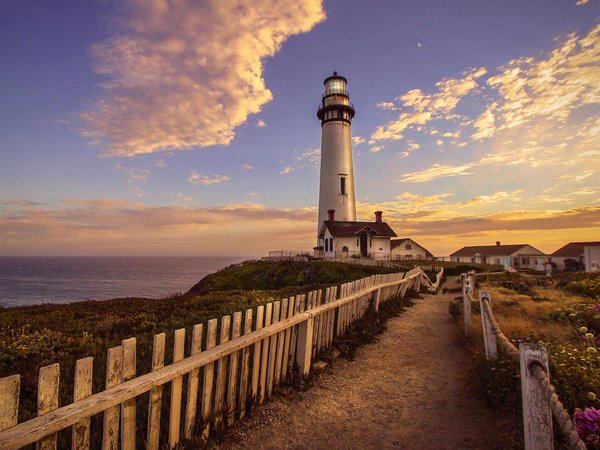 Pigeon Point Lighthouse, берег, дома, дорожка, забор, закат, калифорния, маяк, океан, сша