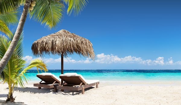 Обои на рабочий стол: beach, palms, paradise, sand, sea, tropical, vacation, море, отдых, песок, пляж