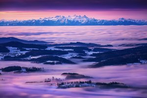 Обои на рабочий стол: горы, долина, небо, туман, утро
