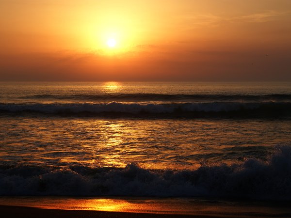 beach, golden, romantic, sand, sea, seascape, summer, sunset, берег, волны, закат, лето, море, небо, песок, пляж, солнце, сумерки
