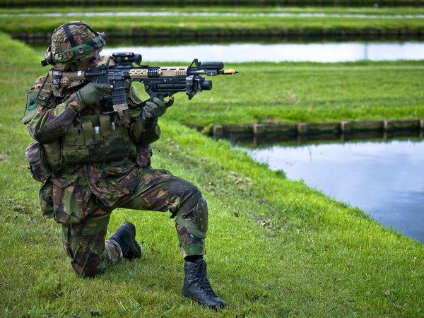 Royal Netherlands Army, оружие, солдат