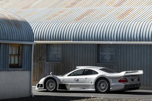 Обои на рабочий стол: AMG CLK GTR, Mercedes-Benz, silver