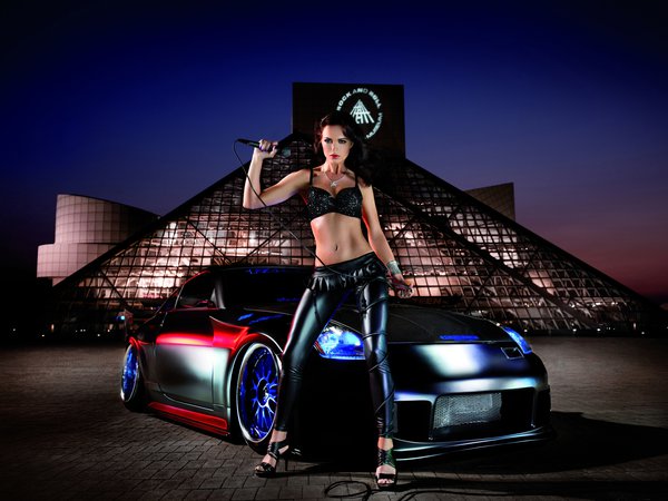 2011г., 350Z., Kristin Zippel, Miss Tuning, nissan, девушка, красивая, Кристин Циппель, Лувр, музей, настроение, поет, спорткар, тюнинговое