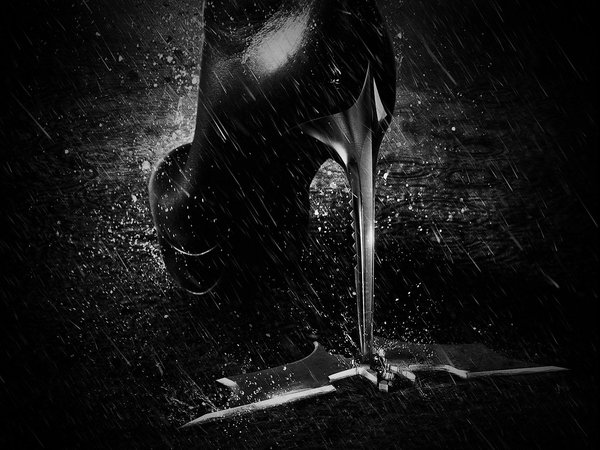 2012, batman, The Dark Knight Rises, бэтмен, дождь, значек, каблук, летучая мышь, сапог, Темный рыцарь: Возрождение легенды