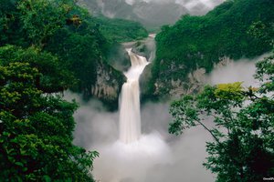 Обои на рабочий стол: водопад, горы, лес, река, эквадор