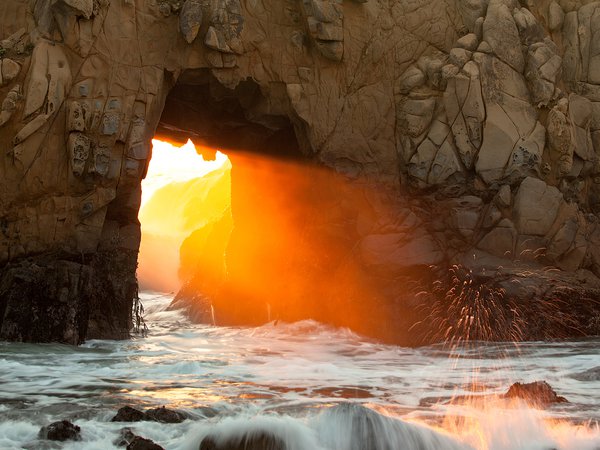 арка, брызги, волны, камни, море, природа, проход, свет, скала, солнце