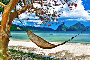 Обои на рабочий стол: beach, clouds, exotic, grass, hammock, landscape, mountains, nature, ocean, sea, sky, summer, tropical