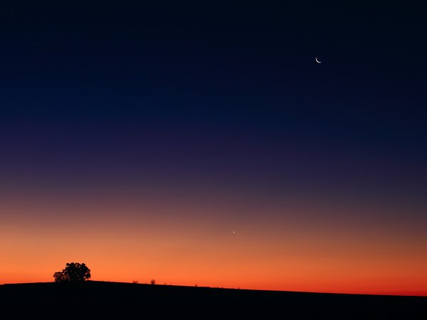 Венера, закат, луна