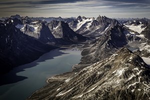 Обои на рабочий стол: Greenland, горы, Гренландия