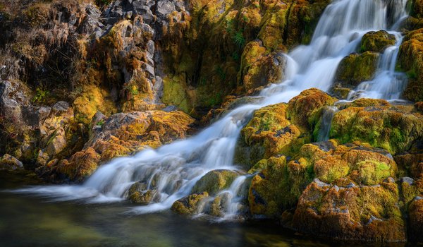 Обои на рабочий стол: Dynjandi waterfall, водопад, исландия, камни, мох