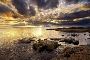 Обои на рабочий стол: закат, камни, море