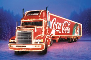 Обои на рабочий стол: coca cola, freightliner, грузовик, новый год, тягач, фура