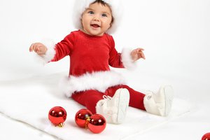 Обои на рабочий стол: baby, baby santa, child, christmas, new year, santa, новый год, праздник, рождество