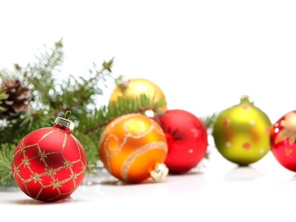 christmas, new year, ветки, декорации, елочные, ель, зеленые, зима, игрушки, красные, новый год, оранжевые, праздники, рождество, шарики