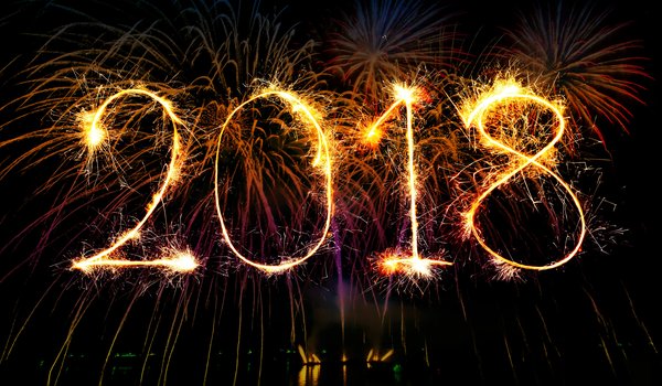 Обои на рабочий стол: 2018, fireworks, golden, happy, happy new year, holiday celebration, lights, new year, новый год, салют, фейерверк