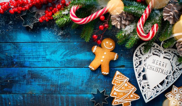 Обои на рабочий стол: christmas, cookies, decoration, gift, gingerbread, happy, merry christmas, new year, wood, Xmas, елка, новый год, печенье, подарки, пряники, рождество, украшения, шары