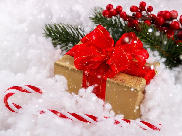 christmas, decoration, fir tree, gift, happy, merry, new year, snow, ветки ели, новый год, подарок, рождество, снег