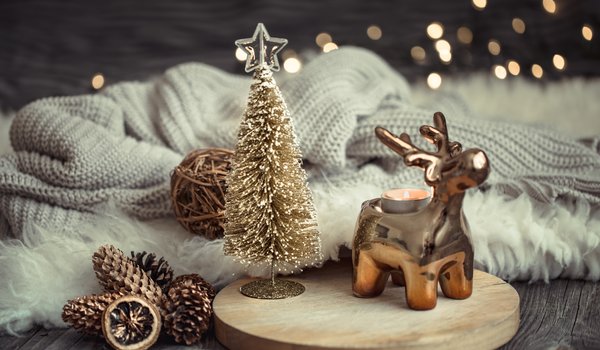 Обои на рабочий стол: bokeh, christmas, cozy, decoration, new year, winter, винтаж, новый год, рождество, свитер, украшения