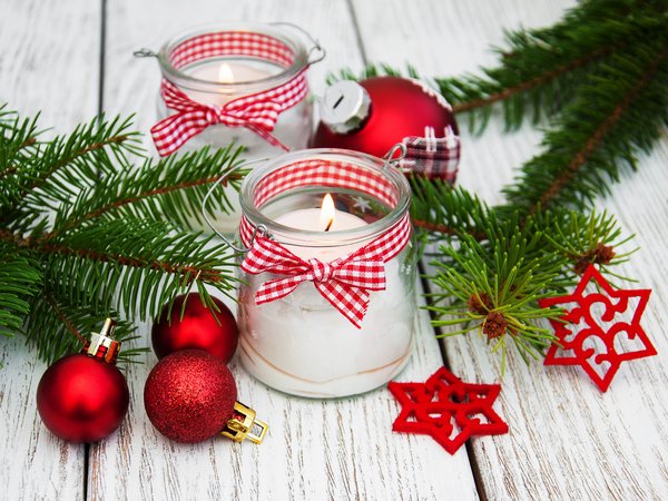 balls, candle, christmas, decoration, fir tree, merry, wood, ветки ели, новый год, рождество, свечи, украшения, шары