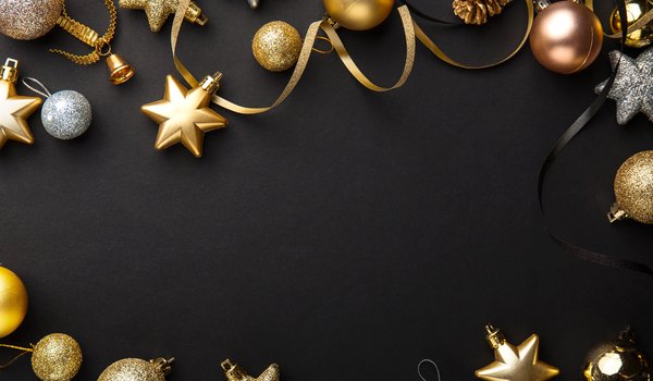 Обои на рабочий стол: background, balls, black, christmas, decoration, golden, merry, new year, золото, новый год, рождество, украшения, черный фон, шары