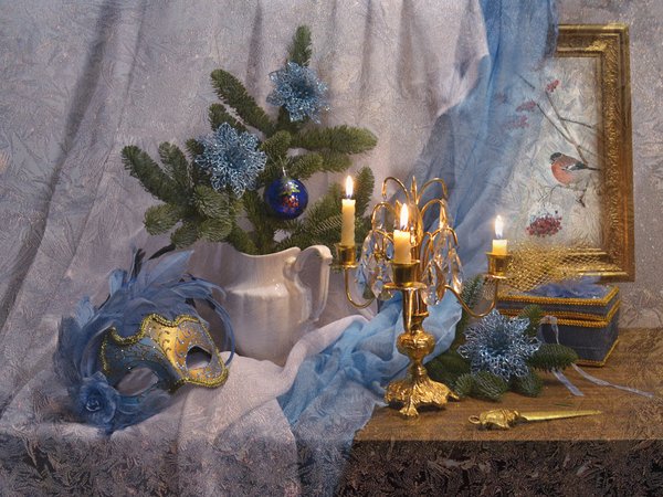 Валентина Колова, ветки, ель, картина, кувшин, маска, натюрморт, новый год, подсвечник, праздник, свечи, ткани, украшения