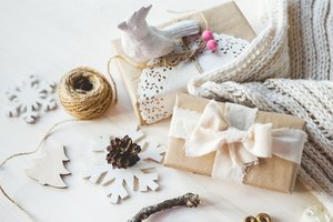 Обои на рабочий стол: decoration, merry christmas, vintage, white, Xmas, новый год, рождество