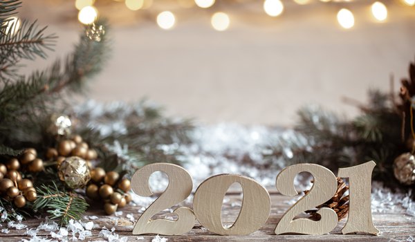 Обои на рабочий стол: 2021, bokeh, christmas, cozy, decoration, fir tree, new year, winter, винтаж, елка, зима, новый год, рождество, украшения
