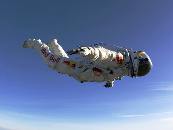 Felix Baumgartner, парашютист, полет, прыжок, скафандр