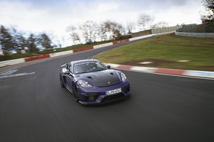 Обои на рабочий стол: 718, Cayman, Drive, porsche, Porsche 718 Cayman GT4 RS Manthey Kit