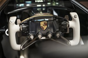 Обои на рабочий стол: porsche, Porsche Mission X, steering wheel