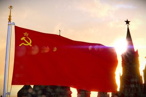 Обои на рабочий стол: 2.0, communism, eot, essence of time, flag, Kremlin, moscow, red, socialism, будущее, движение, коммунизм, красное, кремль, куранты, москва, социализм, ссср, стяг, Суть времени, флаг