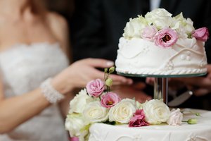 Обои на рабочий стол: невеста, свадьба, торт