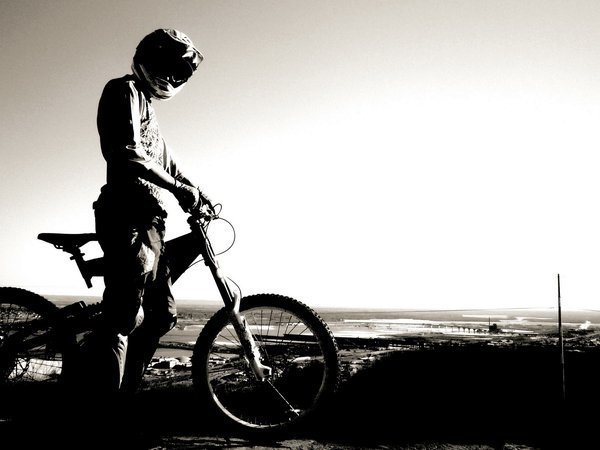 велосипед, горизонт, небо, шлем