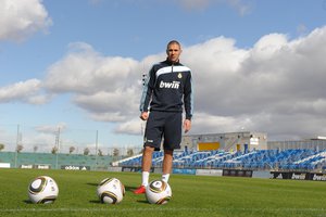 Обои на рабочий стол: benzema, бензема, реал мадрид