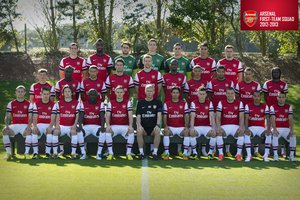 Обои на рабочий стол: 2012/13, arsenal, first team, soccer, арсенал